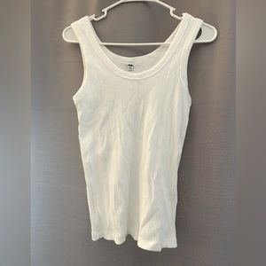 White ribbed tank top